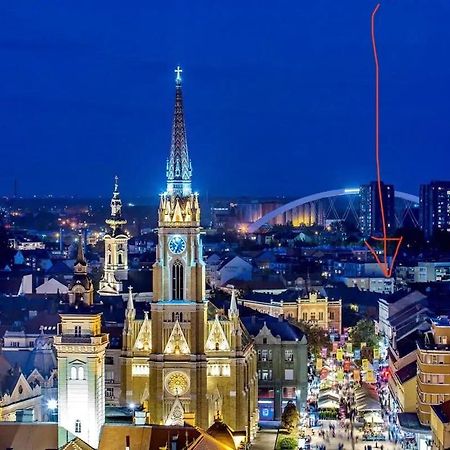 Republic Square Apartment - With Garage Novi Sad Buitenkant foto